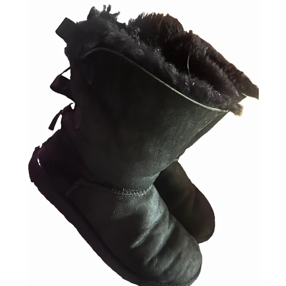 UGG Australia Bailey Bow II Boots Black Sheepskin Suede Women’s Size 7 Winter